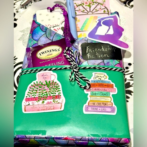 Gift friends blind date softcover new book - Picture 2 of 8